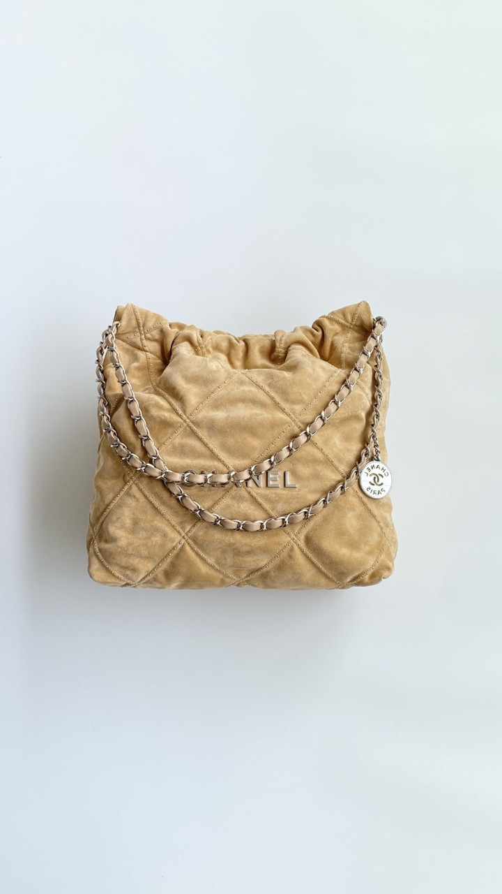 샤넬 CHANEL 25S 22백 투투백 스웨이드 금장 스몰 30x30x8x37cm #티무역