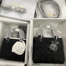 디올 Lady Dior 미니 백 블랙 울트라 매트 M0505SLOI_M989 17x15x7cm #vvip공장