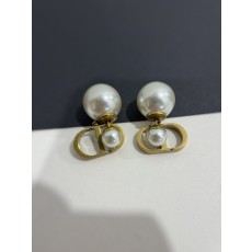 25SS 디올 트라이벌 DIOR TRIBALES 메탈 진주 귀걸이 E1293TRIRS #vvip공장